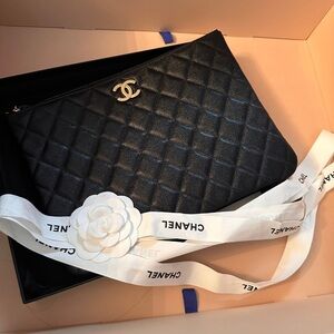 Chanel Large O-Case – Black Quilted Caviar Leather (Gold Hardware)